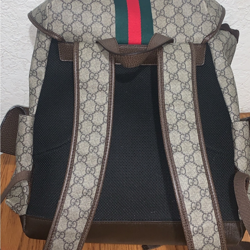 Gucci Backpack been used only for a month still basically brand new